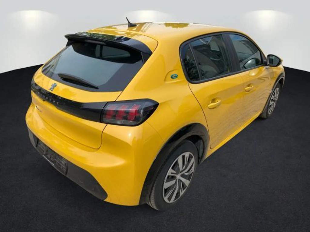 Peugeot e-208