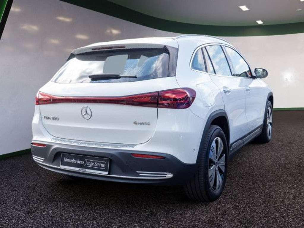 Mercedes-Benz EQA