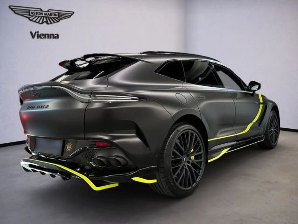 Aston Martin DBX