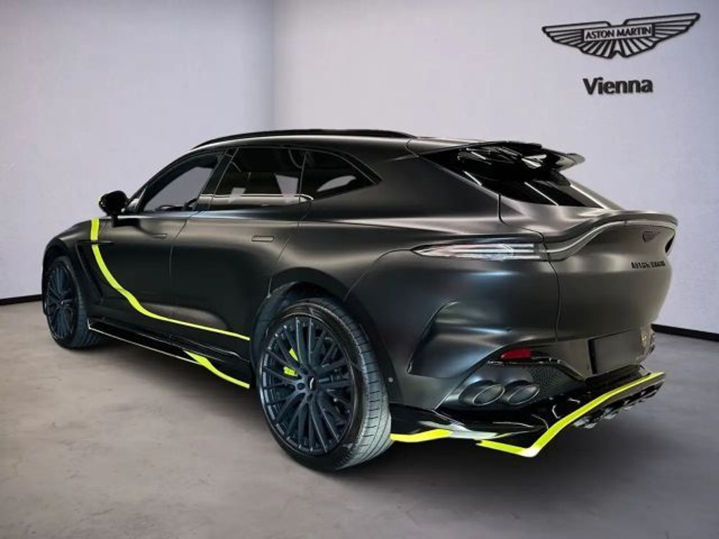 Aston Martin DBX