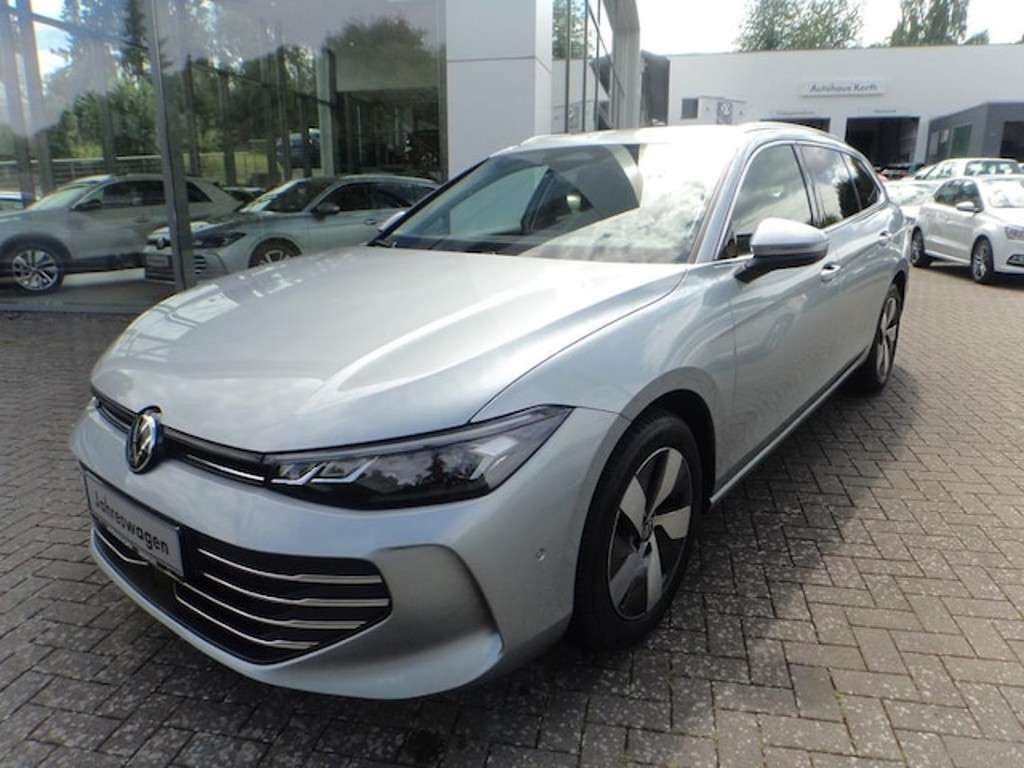 Volkswagen Passat 2024 Benzine