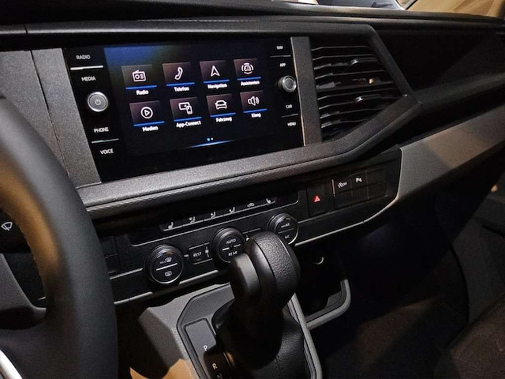 Volkswagen Caravelle