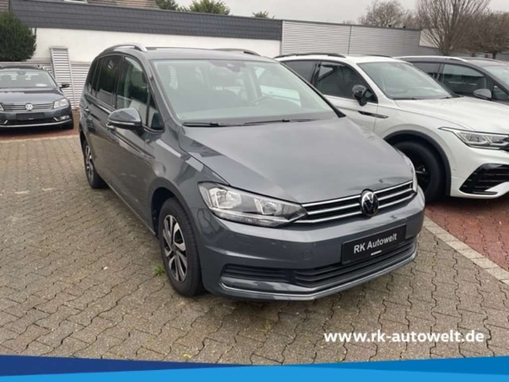 Volkswagen Touran 2023 Benzine