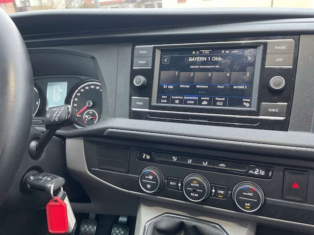 Volkswagen Caravelle