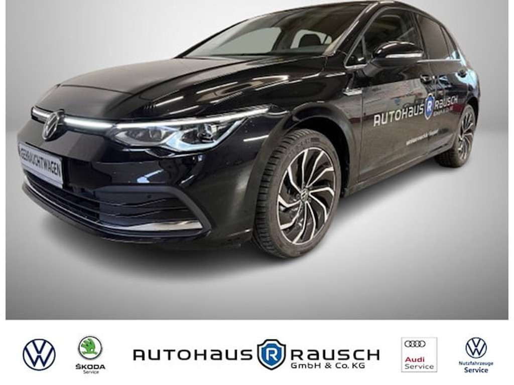 Volkswagen Golf 2023 Benzine