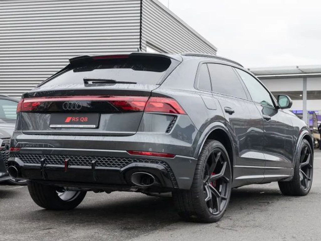Audi RS Q8