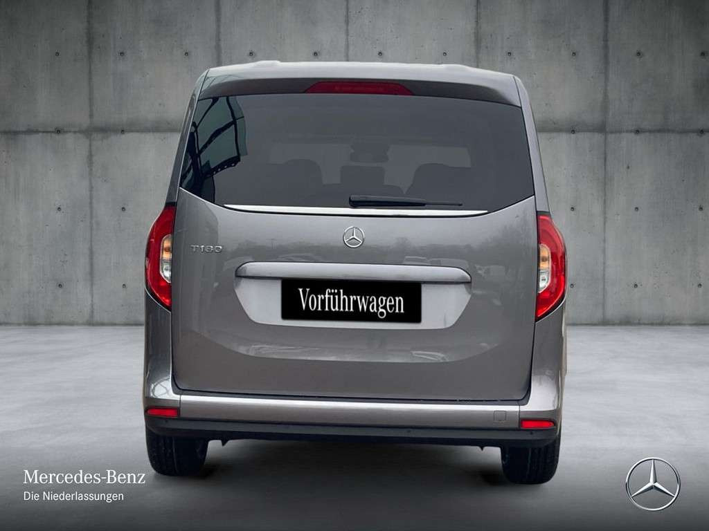 Mercedes-Benz T 180