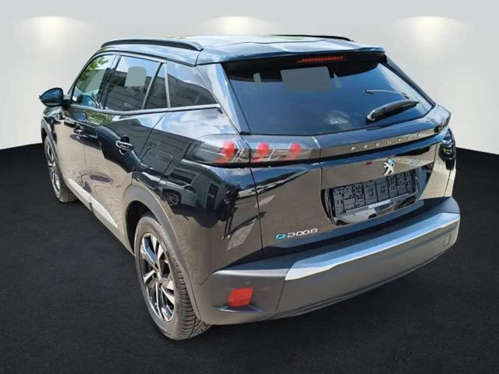 Peugeot e-2008