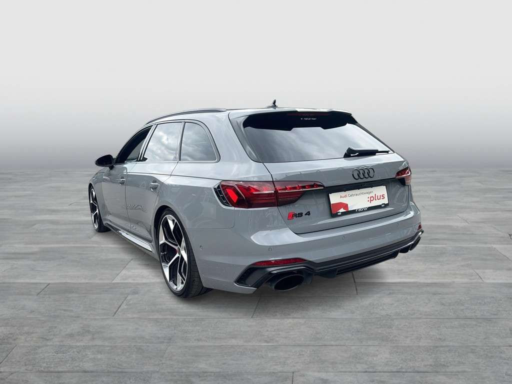 Audi RS4