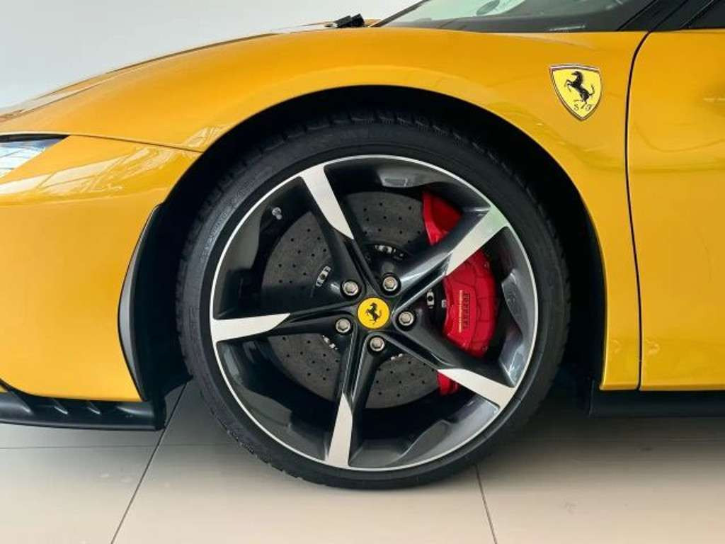 Ferrari SF90