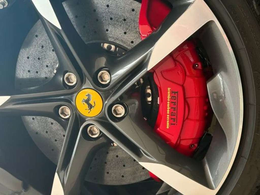 Ferrari SF90