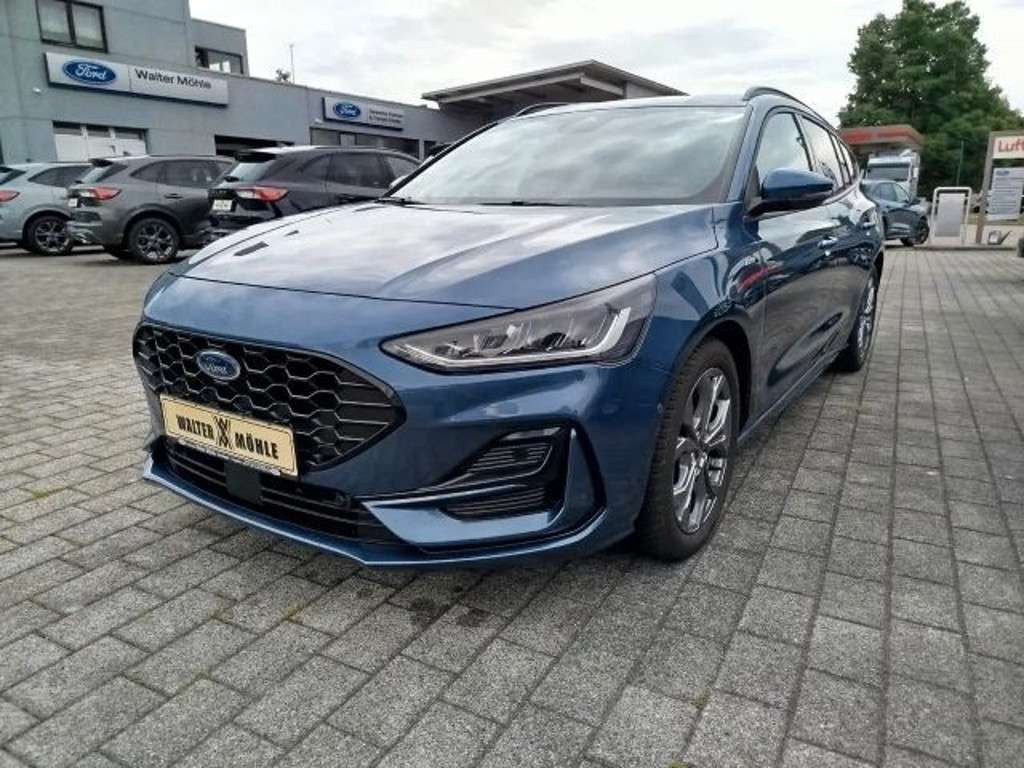 Ford Focus 2023 Hybride Benzine