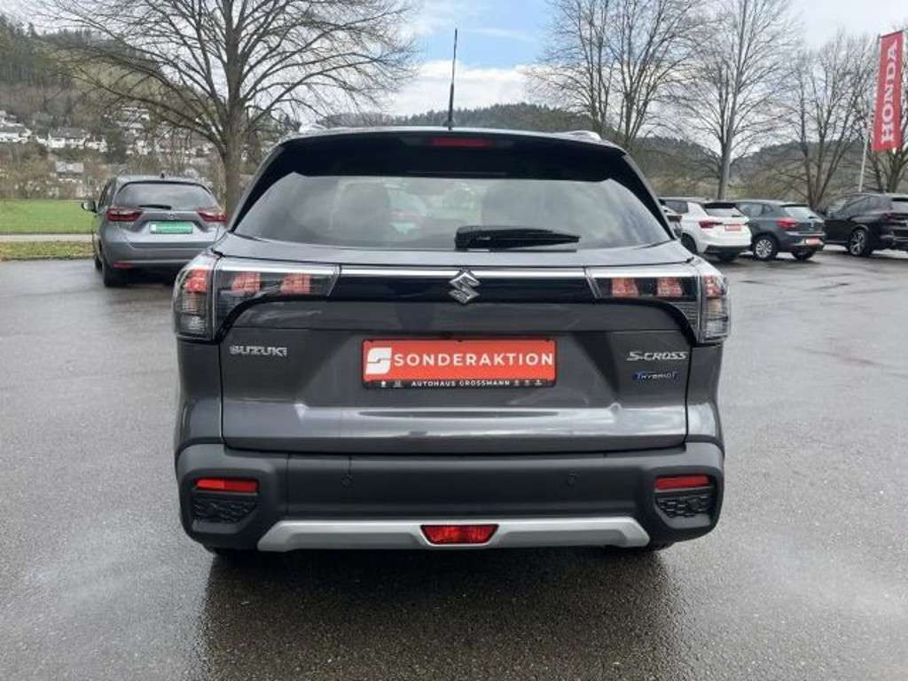 Suzuki S-Cross