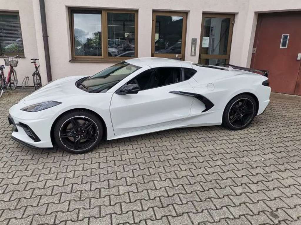 Corvette C8