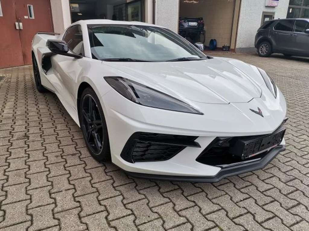 Corvette C8