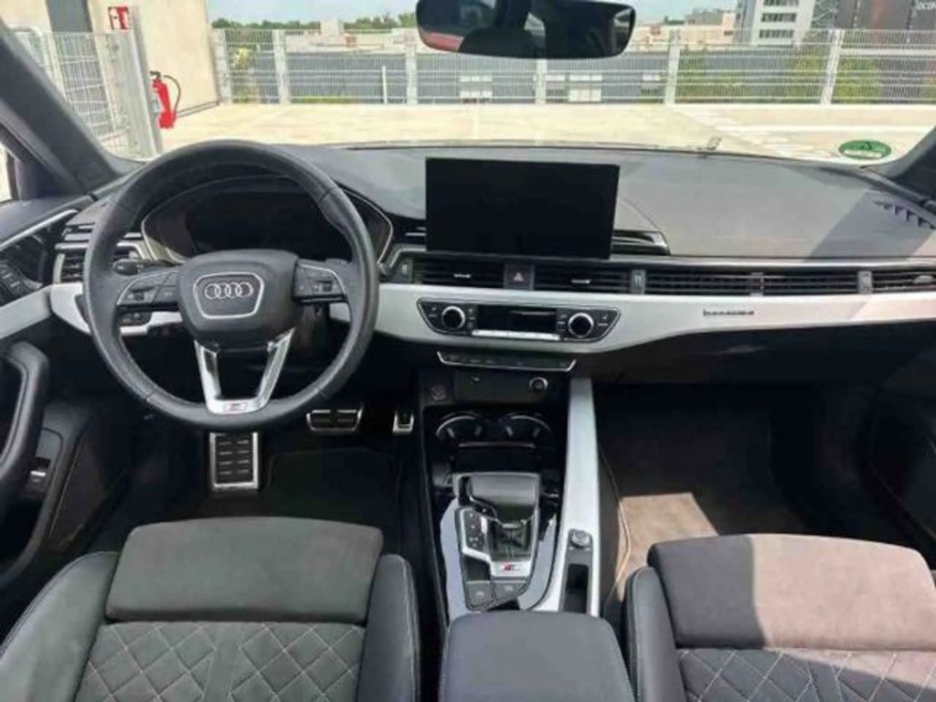 Audi S4