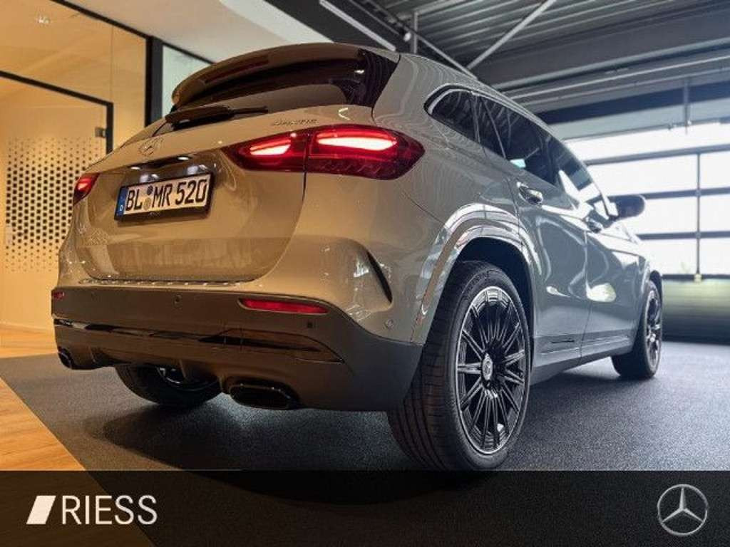 Mercedes-Benz GLA-Klasse