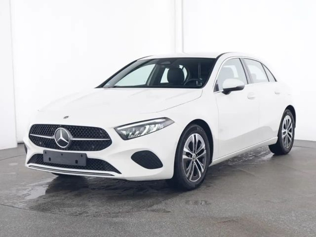 Mercedes-Benz A-Klasse 2024 Benzine