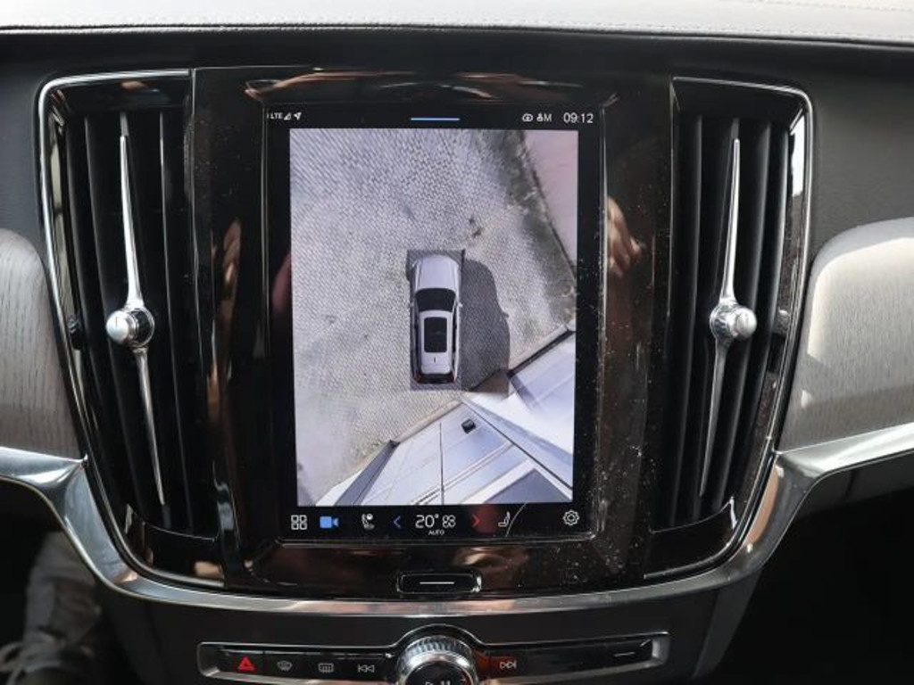 Volvo V90 Cross Country