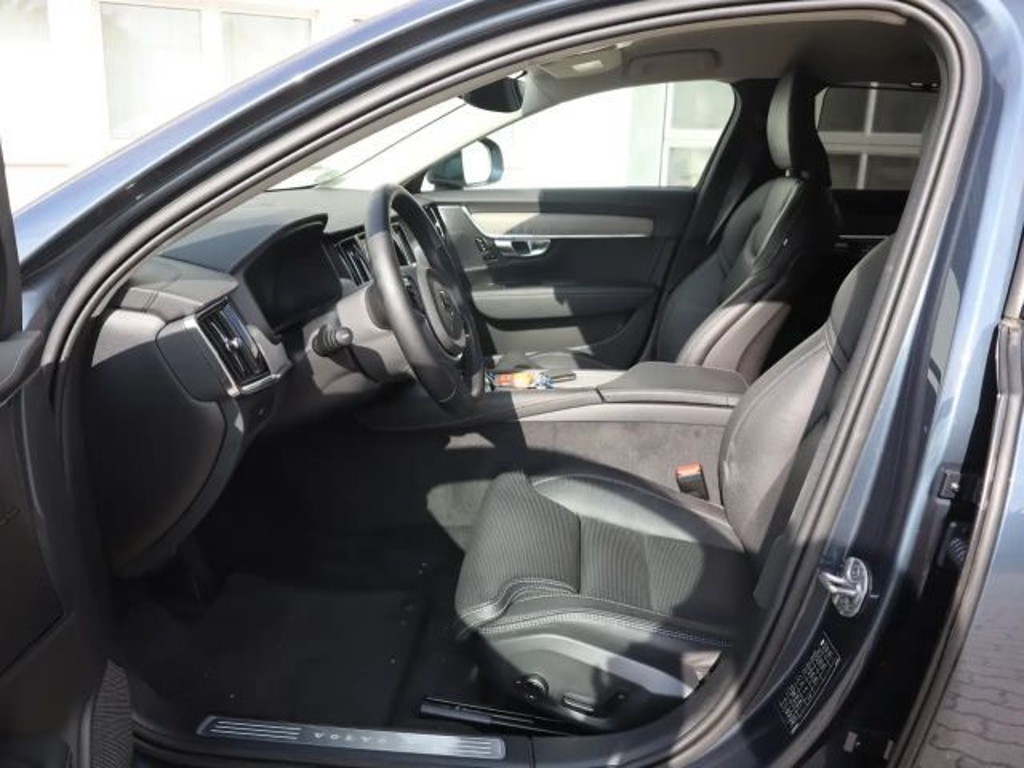 Volvo V90 Cross Country