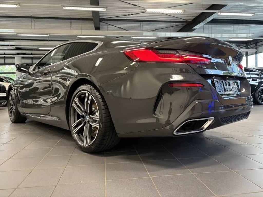 BMW M850