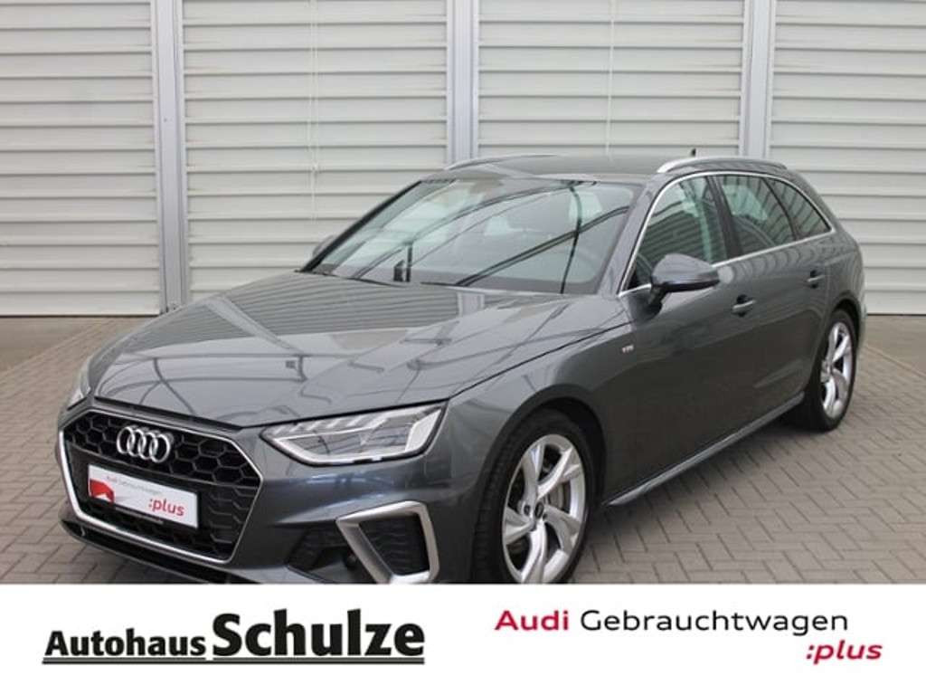 Audi A4 2022 Benzine