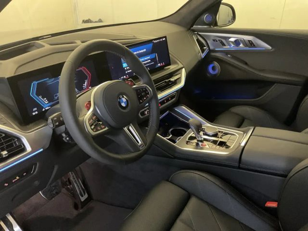 BMW XM