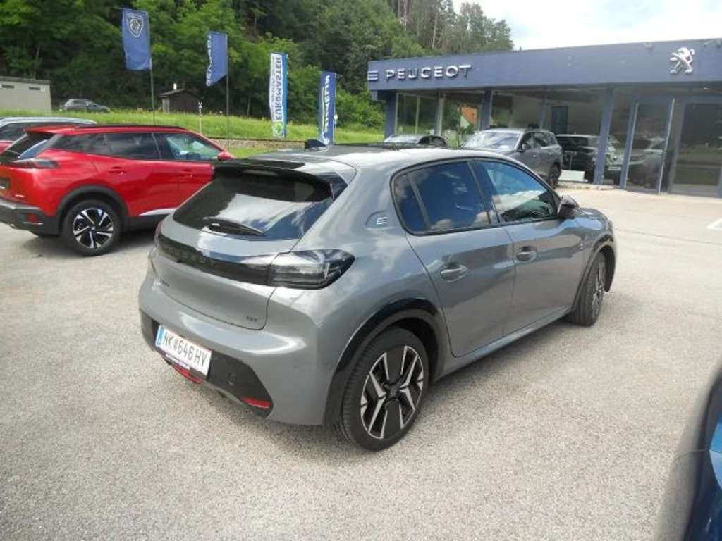 Peugeot e-208