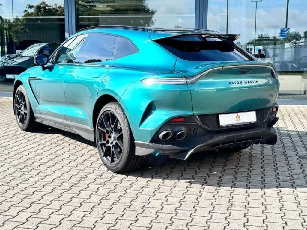 Aston Martin DBX