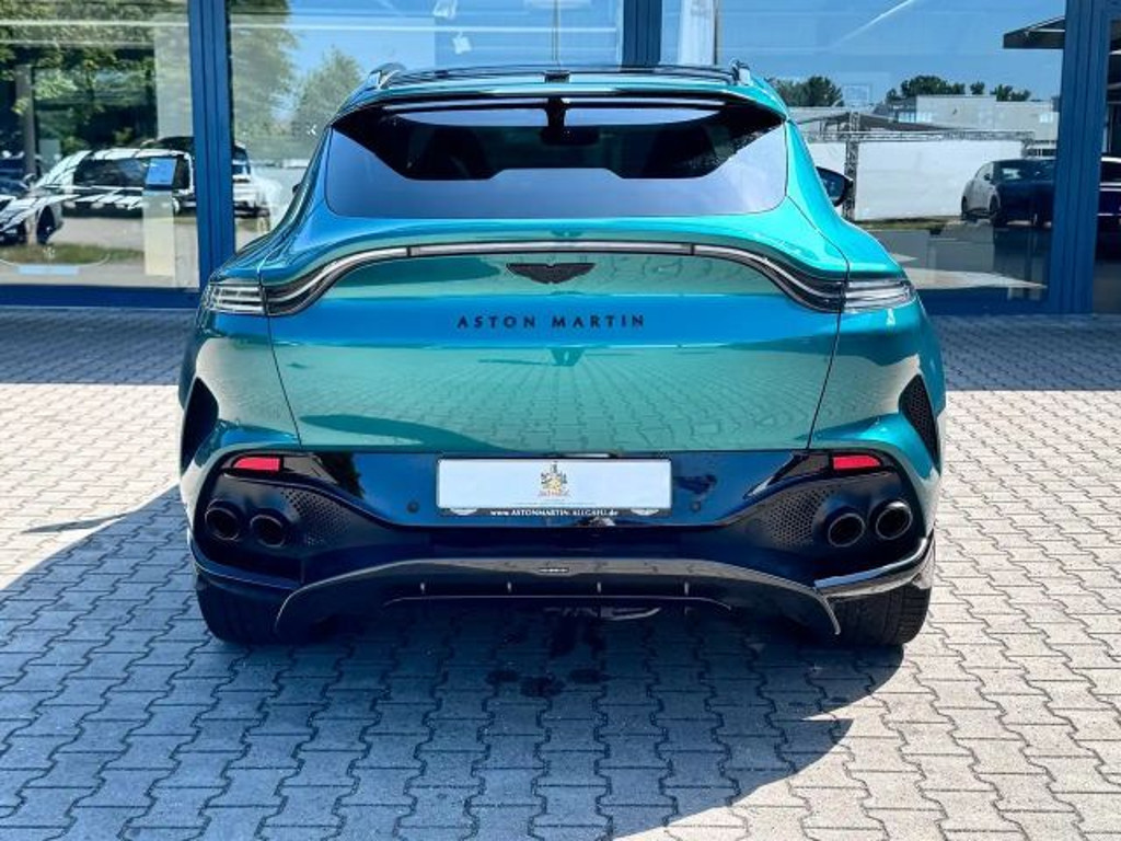 Aston Martin DBX