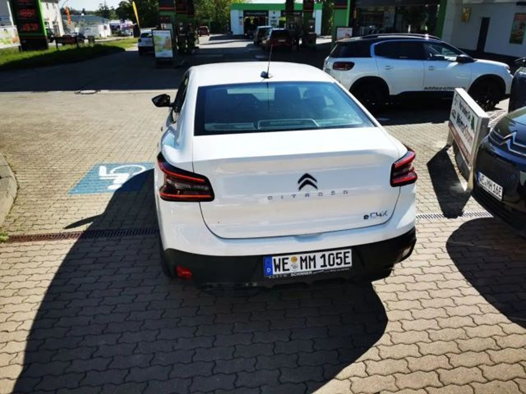 Citroën Ë-C4