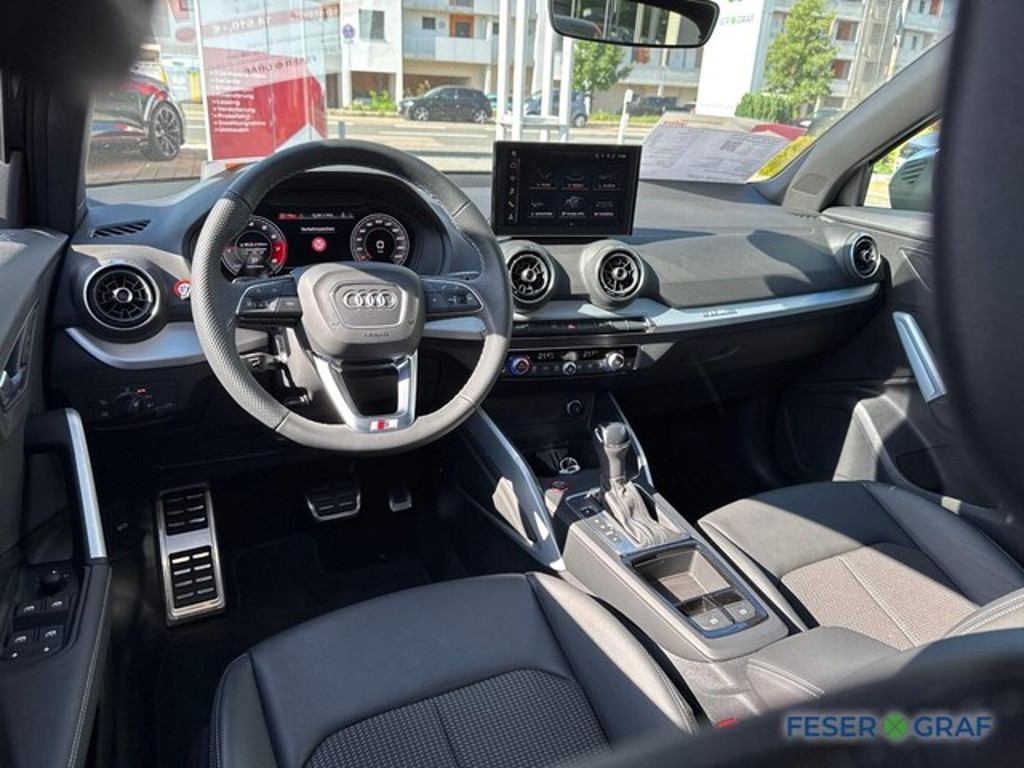 Audi SQ2