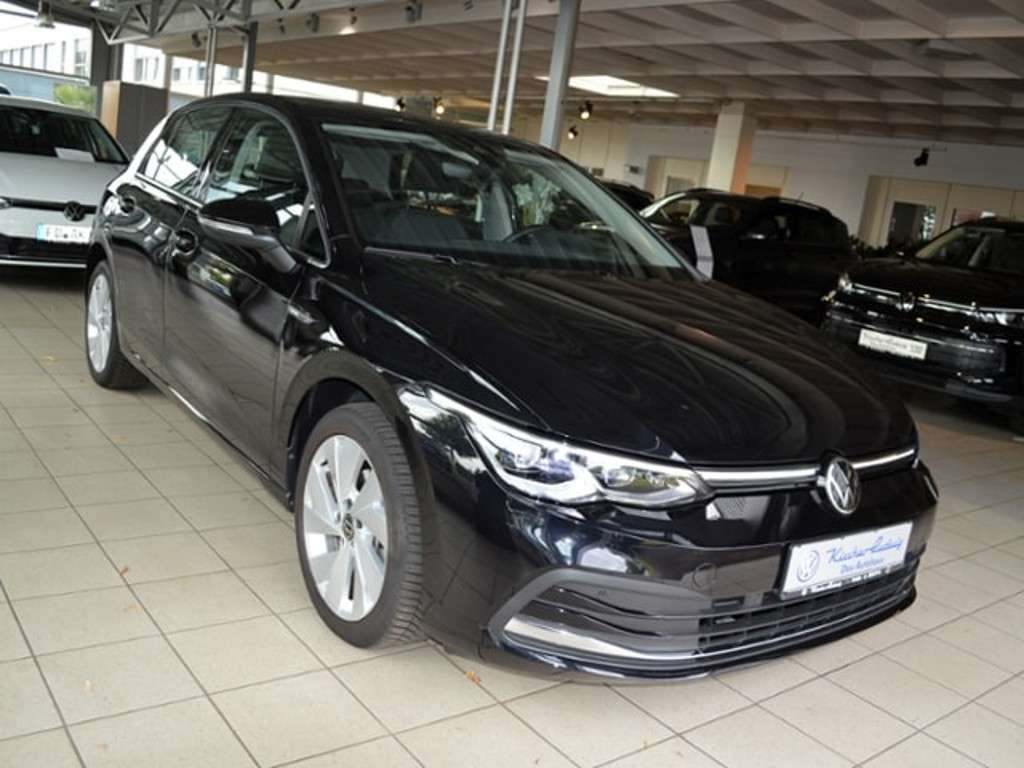 Volkswagen Golf 2022 Benzine