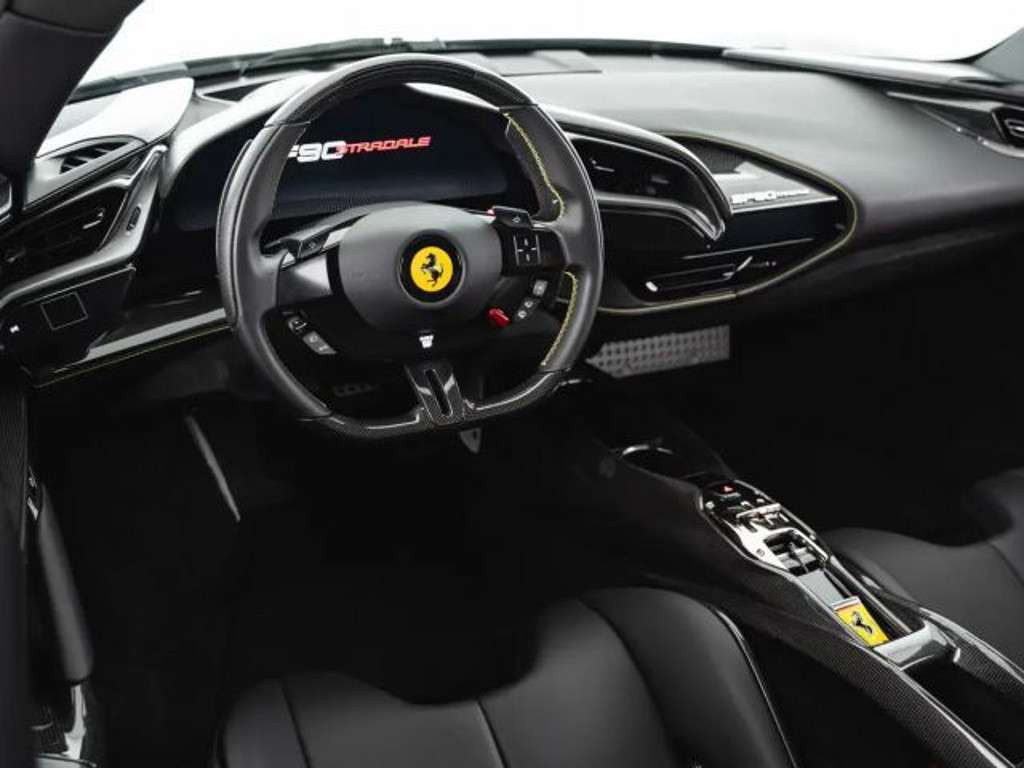 Ferrari SF90