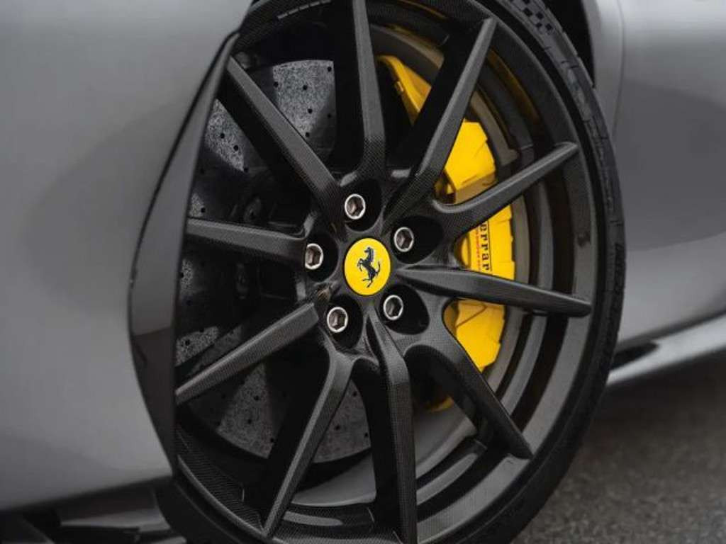 Ferrari SF90
