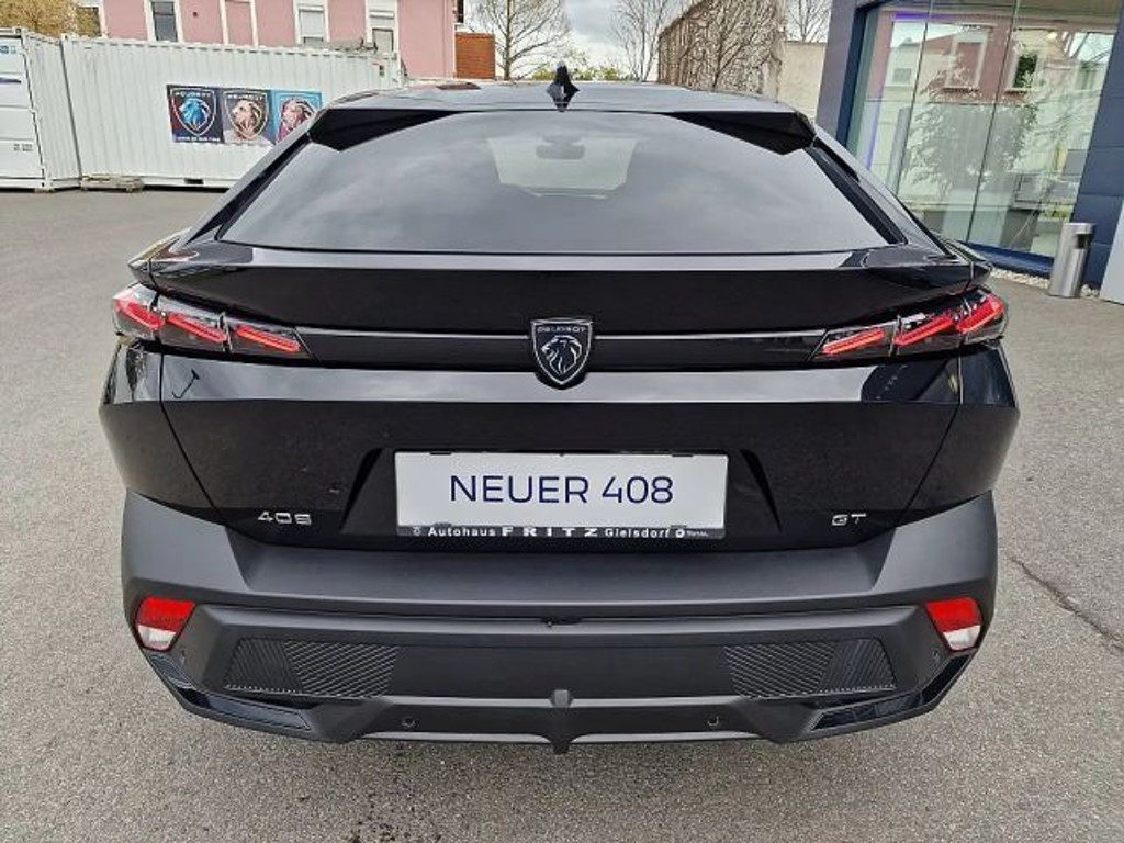 Peugeot 408
