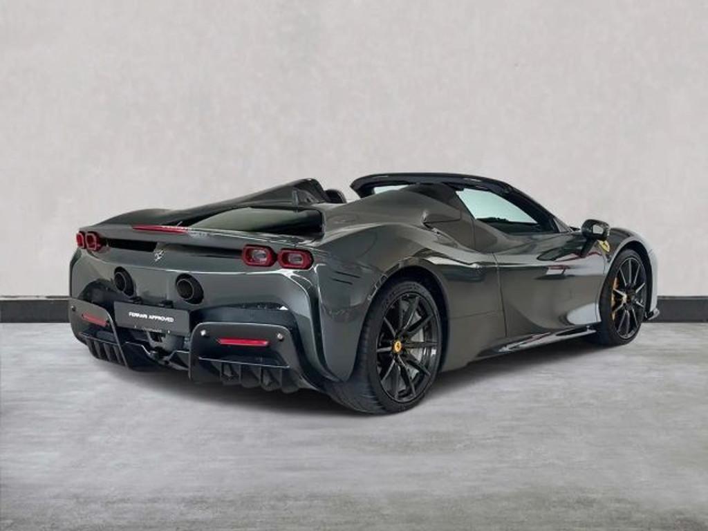 Ferrari SF90
