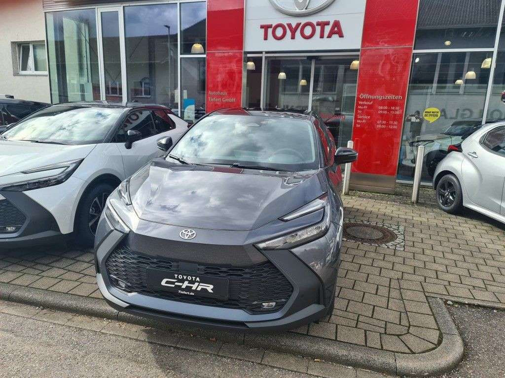 Toyota C-HR 2024 Hybride Benzine