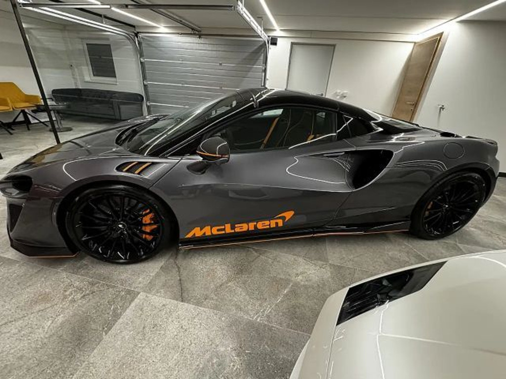 McLaren Artura