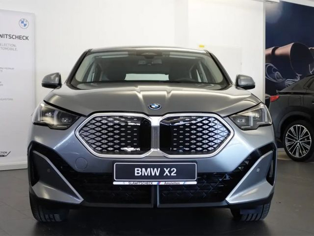 BMW iX2
