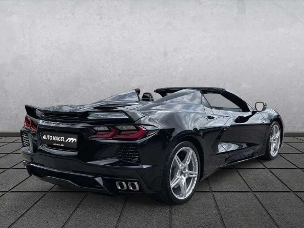 Corvette C8