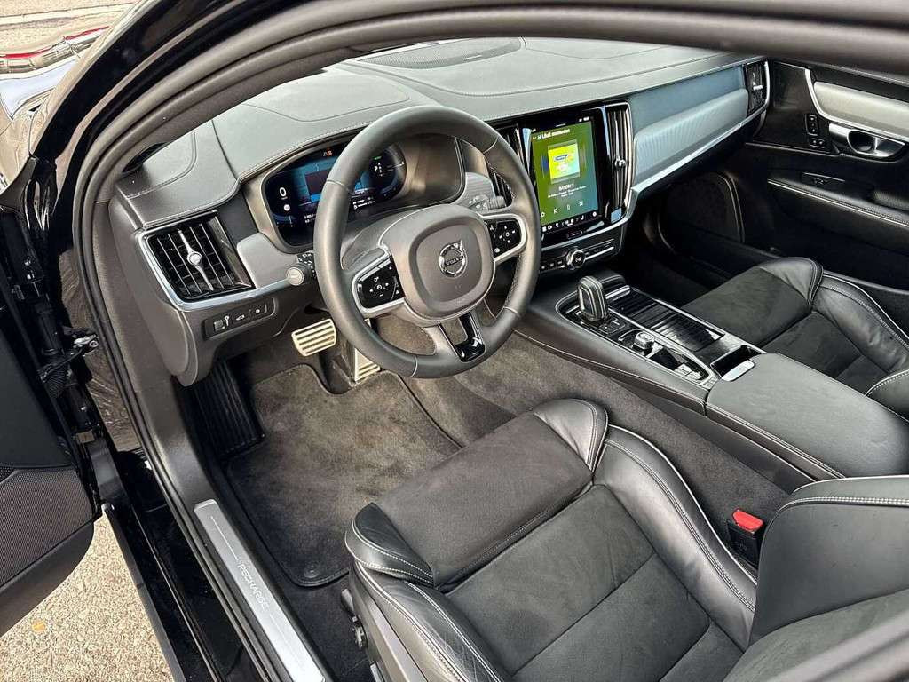Volvo V90
