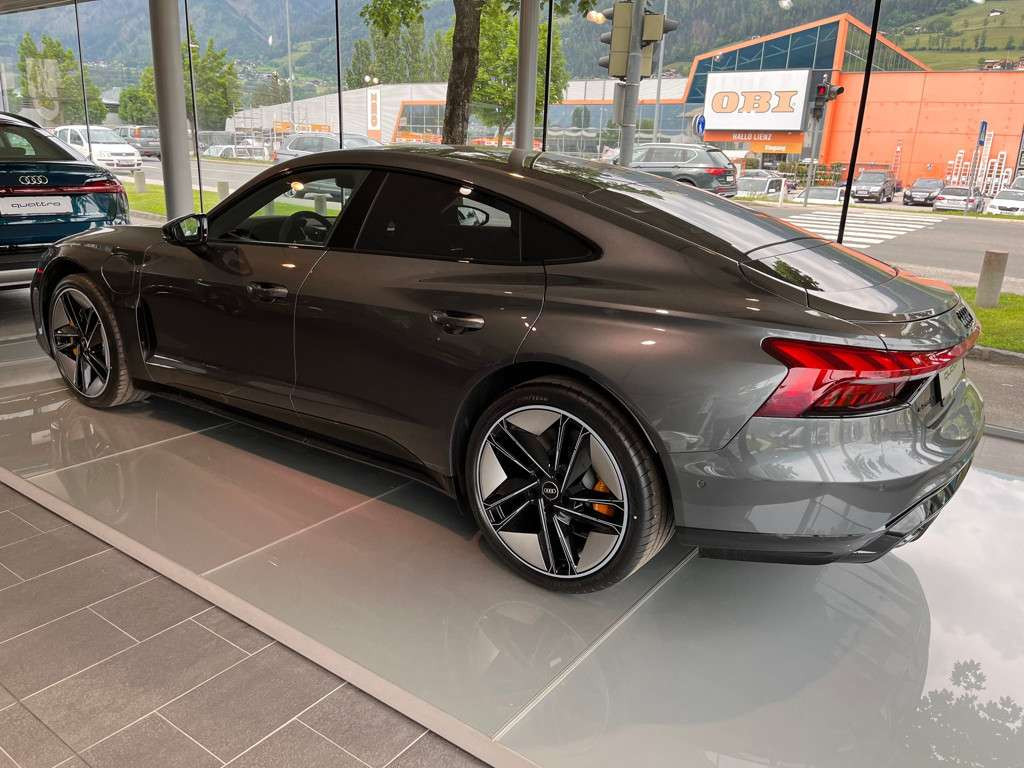 Audi e-tron GT