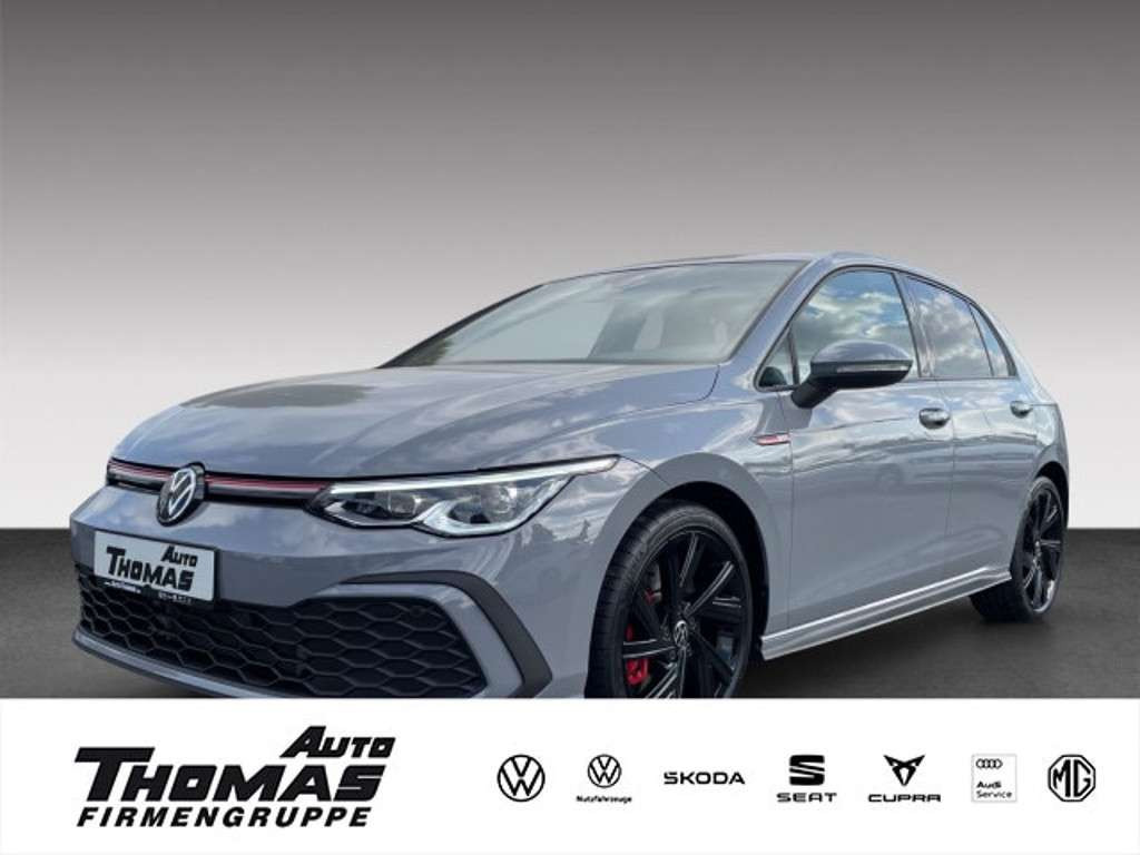 Volkswagen Golf 2023 Benzine