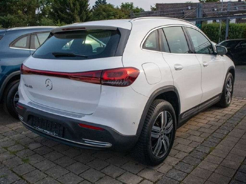 Mercedes-Benz EQA