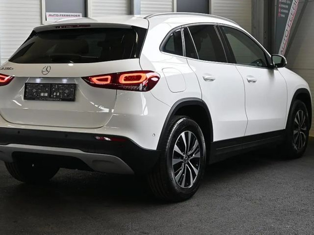 Mercedes-Benz GLA-Klasse