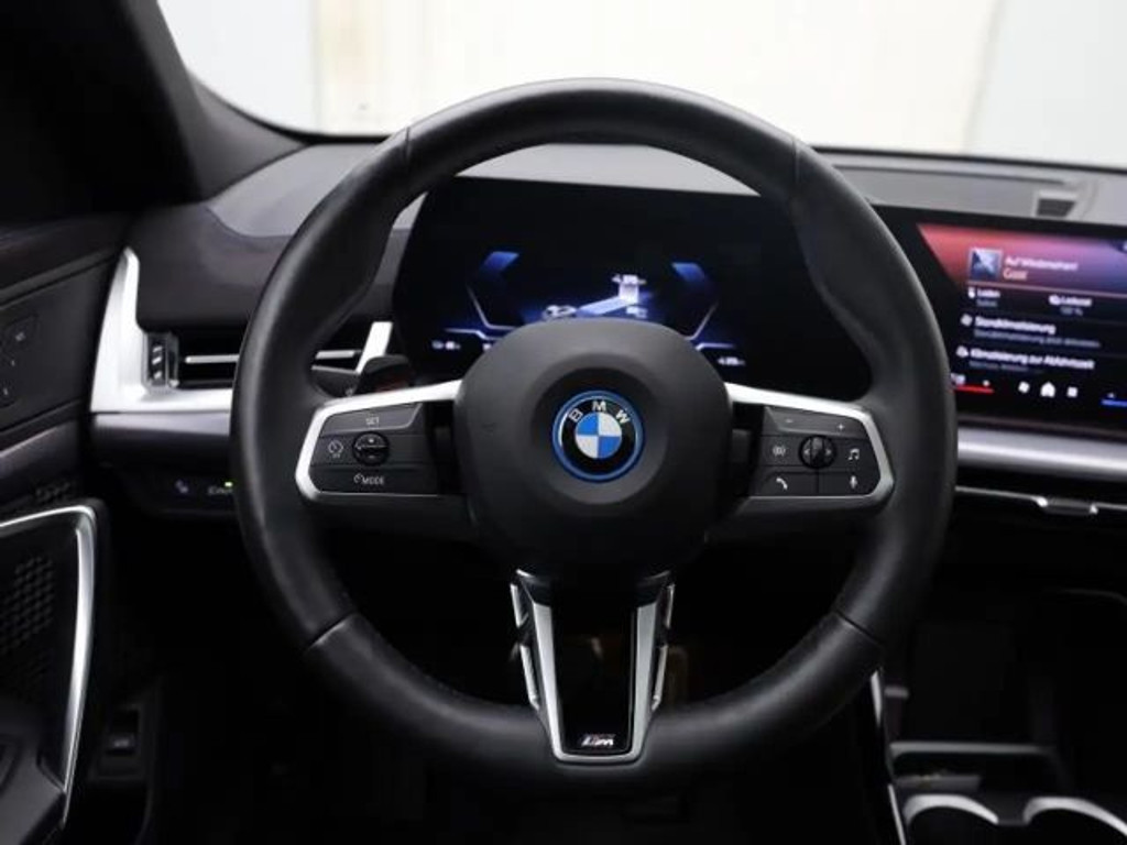 BMW iX2