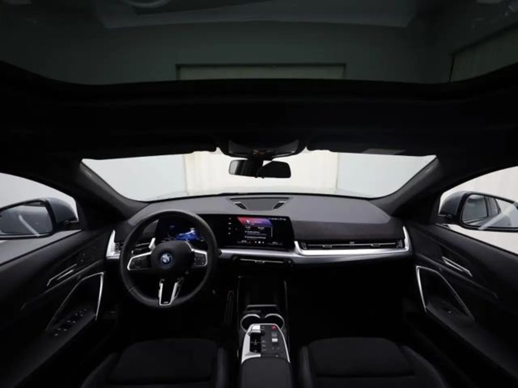 BMW iX2