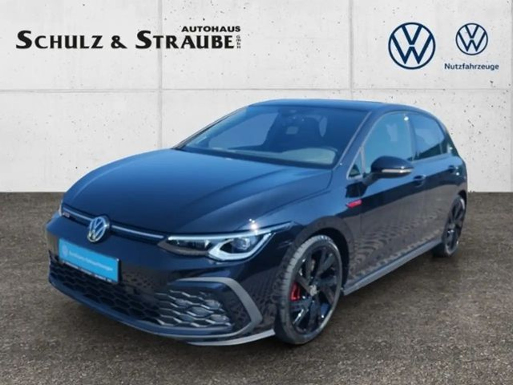 Volkswagen Golf 2023 Benzine