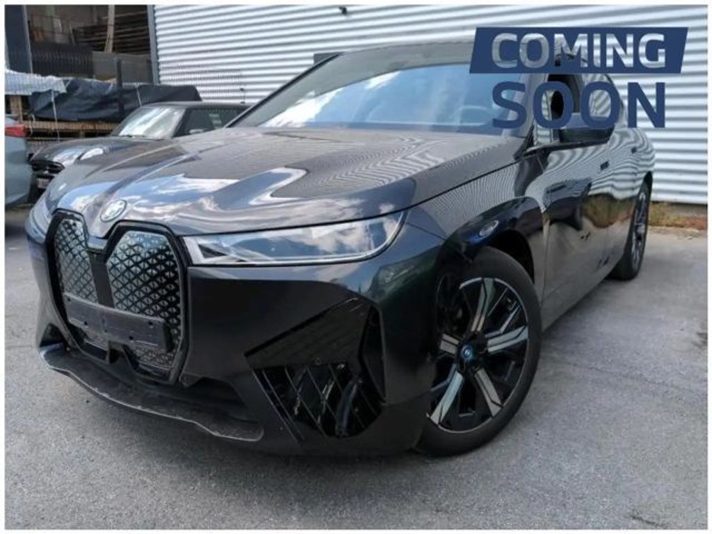 BMW iX